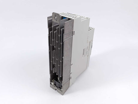 LENZE E84AVSCE3024SXS-ERXXX 15847912 8400 StateLine C 3,0kW Inverter Drive