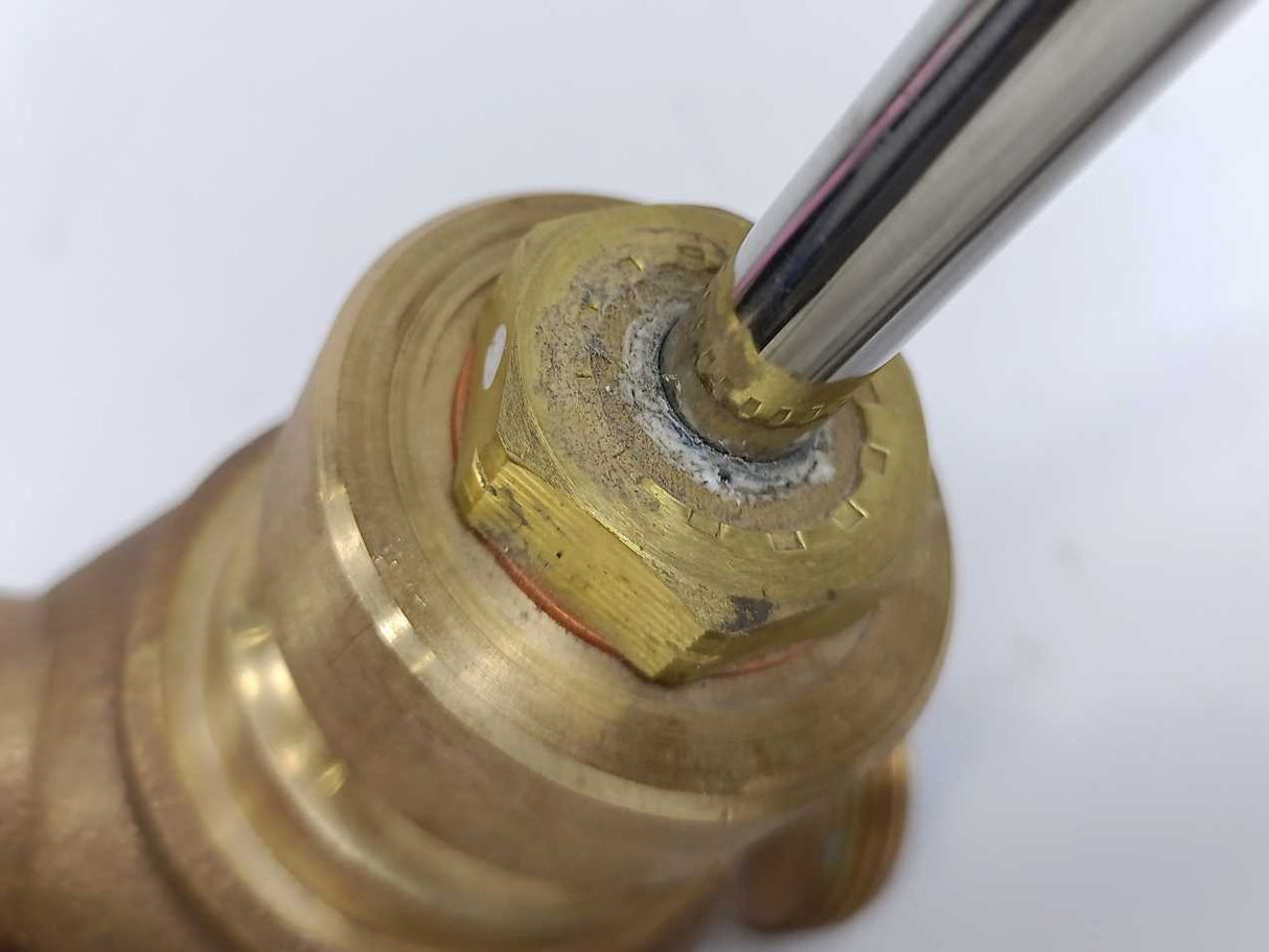 Siemens VXG41.1401 3-port Seat Valve, External Thread, PN16, DN15, kvs 2.5