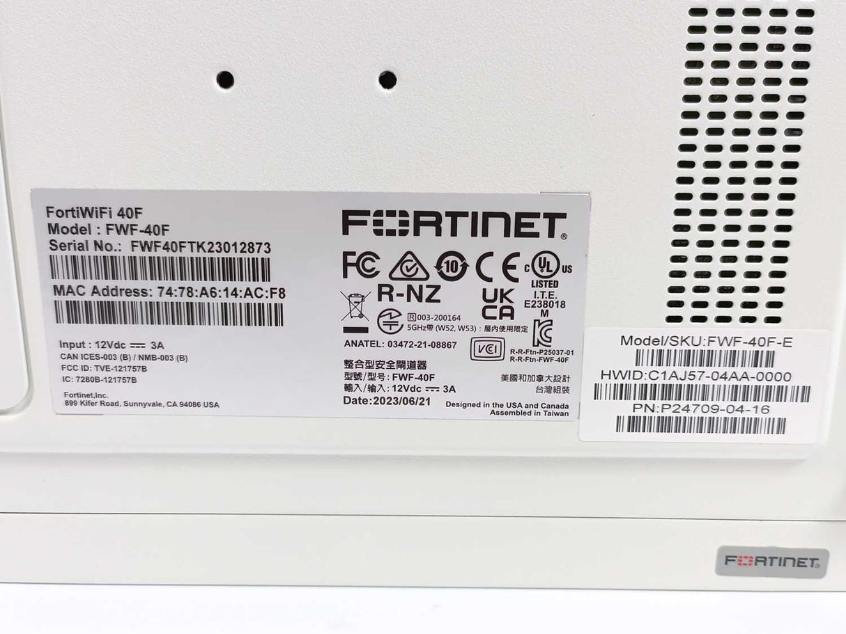 Fortinet FWF-40F-E-BDL-950-36 FORTIWIFI-40F Desktop Hardware Firewall Unit