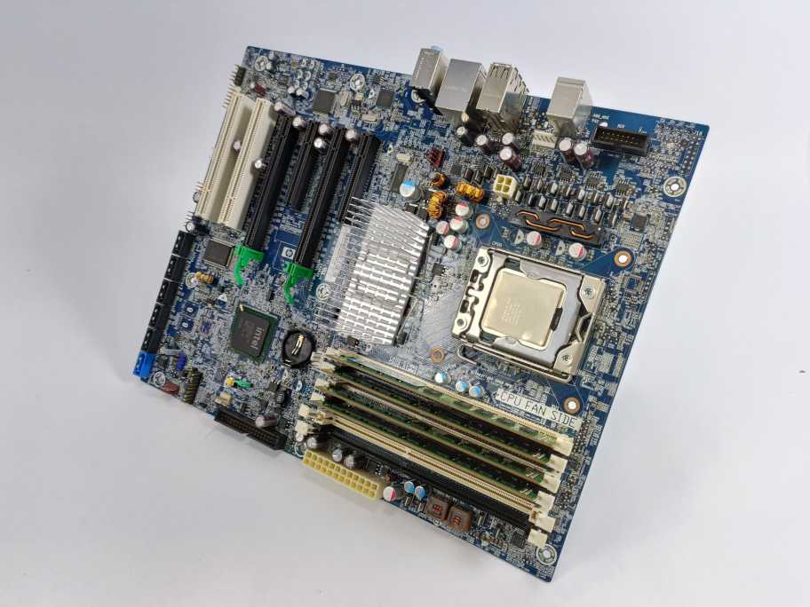 HP 586766-002 Z240 Tower Workstation Motherboard, FMB-0902