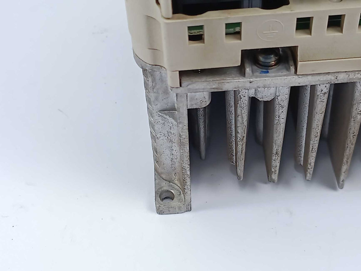 YASKAWA CIMR-VB4A0005BBA Variable Frequency Drive, 2.2kW/1.5kW