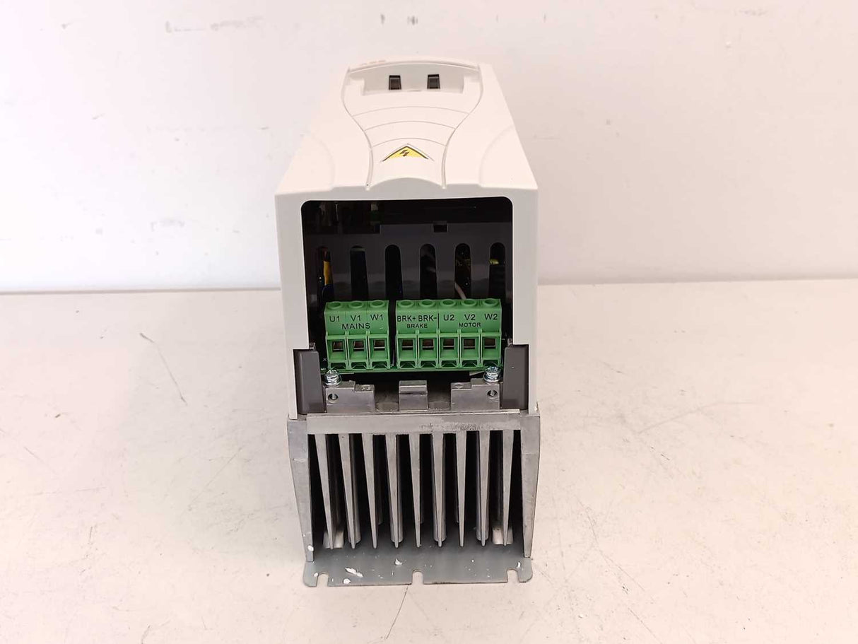 ABB 3AUA0000002419 ACS550-01-08A8-4 General-Purpose Drive