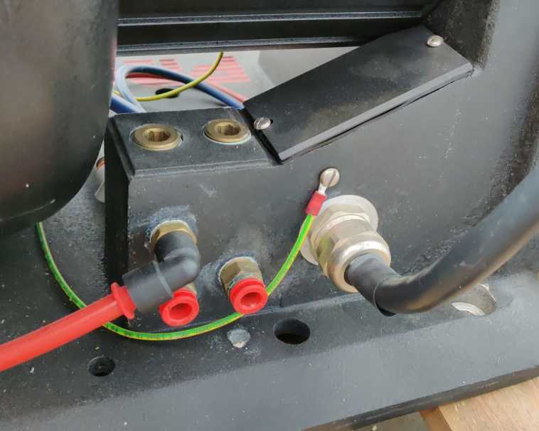 PRC LASER TURBO FLOW Rev. 12 Air Compressor serviced annually