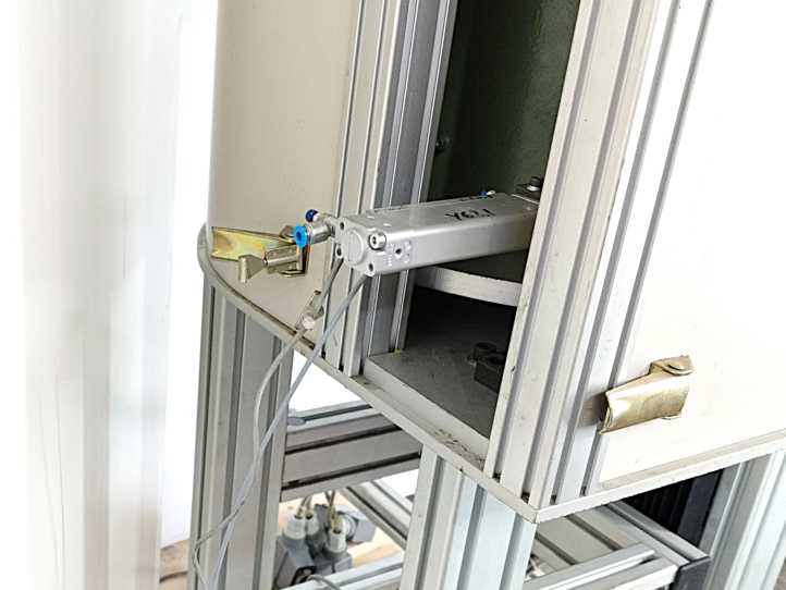 Rhein-Nadel Automation SRC-N400-2R Vibratory Bowl Feeder System