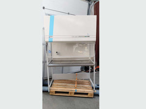 Holten LaminAir HVR 2448 Laminar Air Flow Cabinet, EU Buyers Only