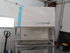 Holten LaminAir HVR 2448 Laminar Air Flow Cabinet, EU Buyers Only