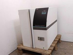 Wallac 1450-021 1450 MicroBeta TriLux Liquid Scintillation Counter
