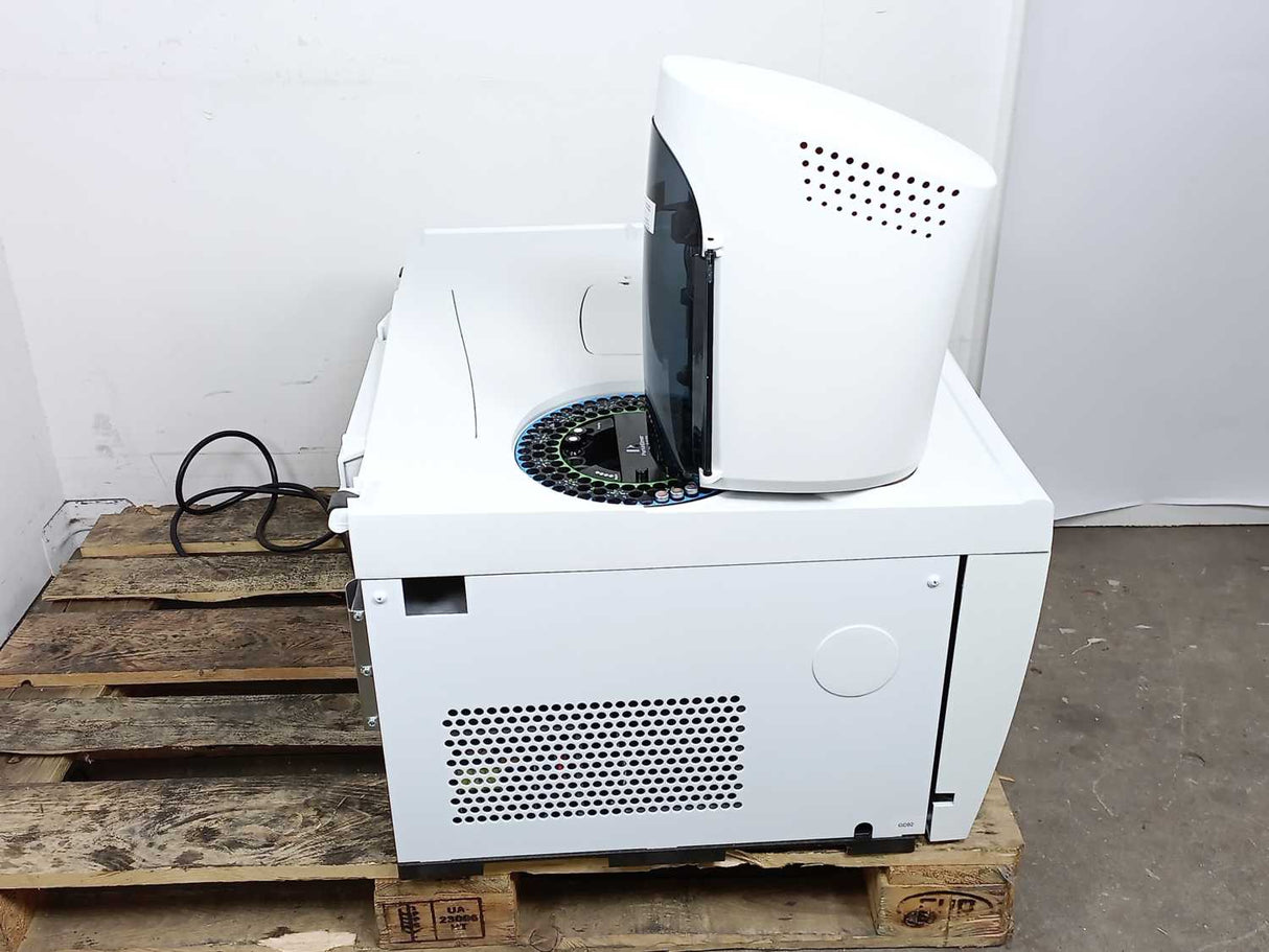 Perkin-Elmer N6519591 Clarus 590 Gas Chromatograph
