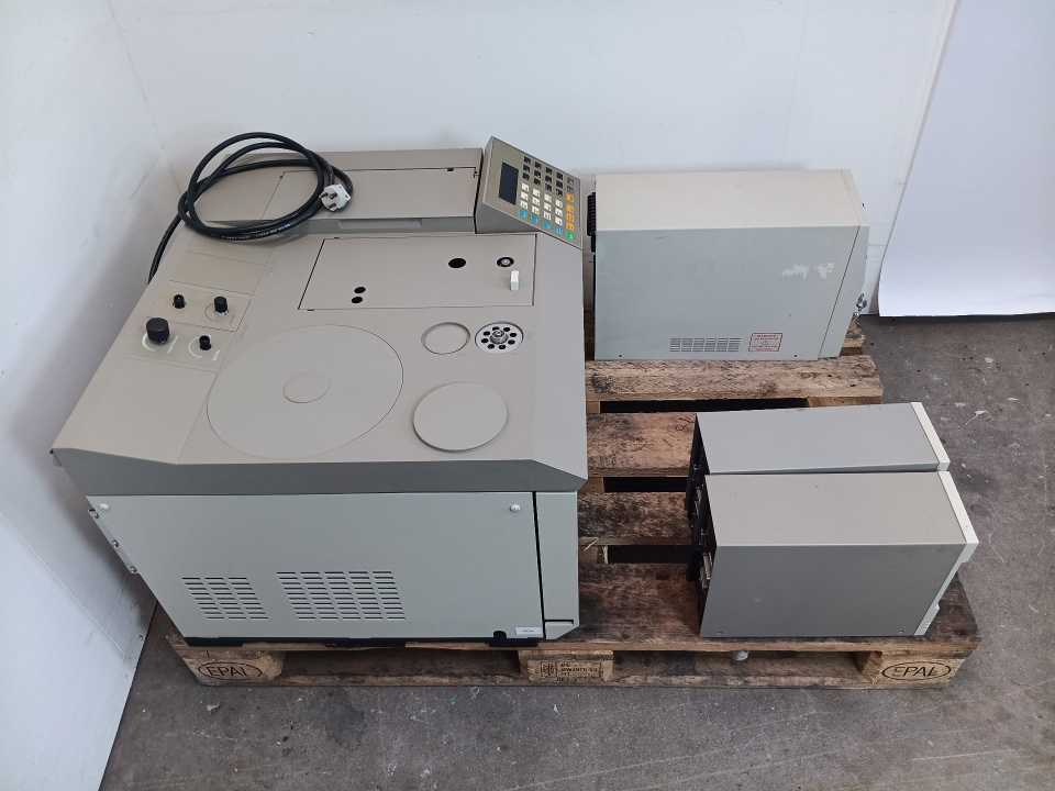 Perkin Elmer Autosystem XL GC w/ LDC 3100, PE Nelson 950A, 970 & Accessories Kit