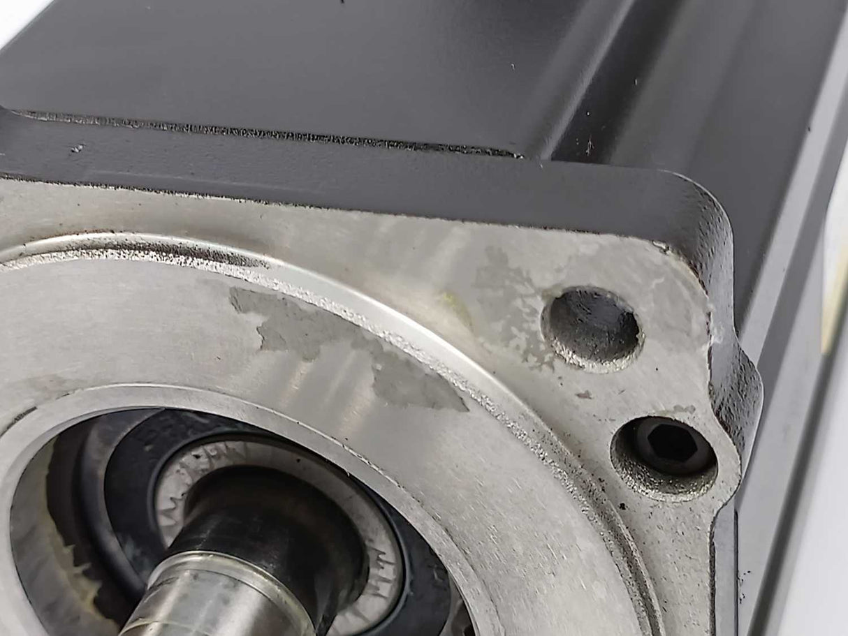 AB VPL-B1002M-CK12AA Ser. A KINETIX VP Low Inertia Servo Motor