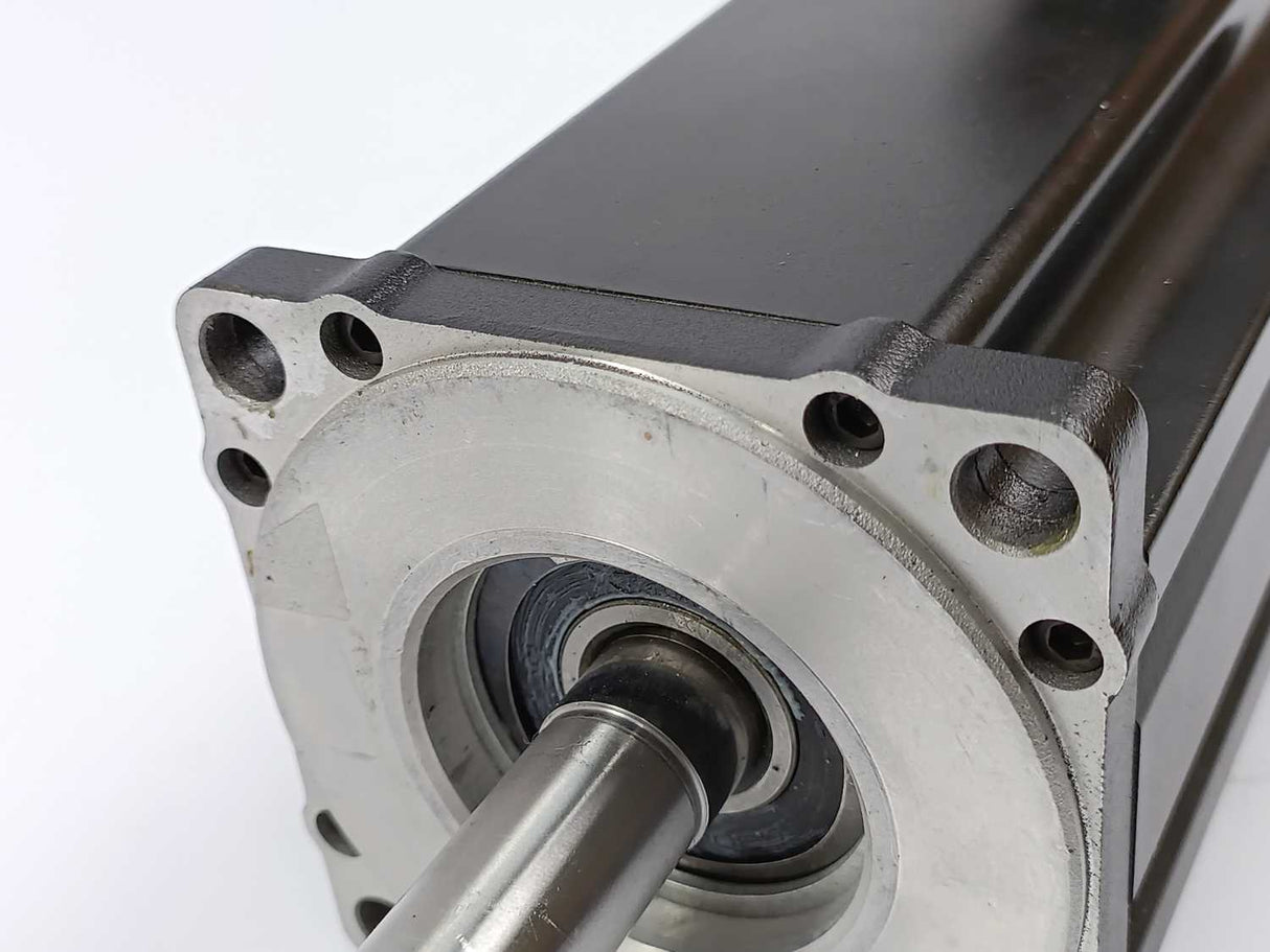 AB VPL-B1153F-CJ12AA Ser. A KINETIX VP Low Inertia Servo Motorkinetix