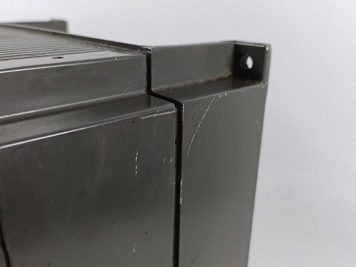 Mitsubishi TD840A548G52 FREQROL-K400 FR-F420-3.7K Inverter 200V