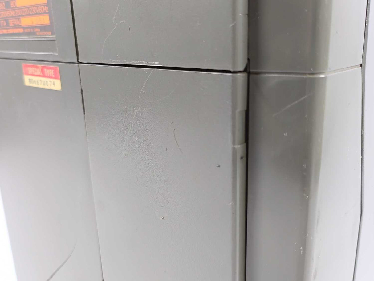 Mitsubishi TD840A548G52 FREQROL-K400 FR-F420-3.7K Inverter 200V