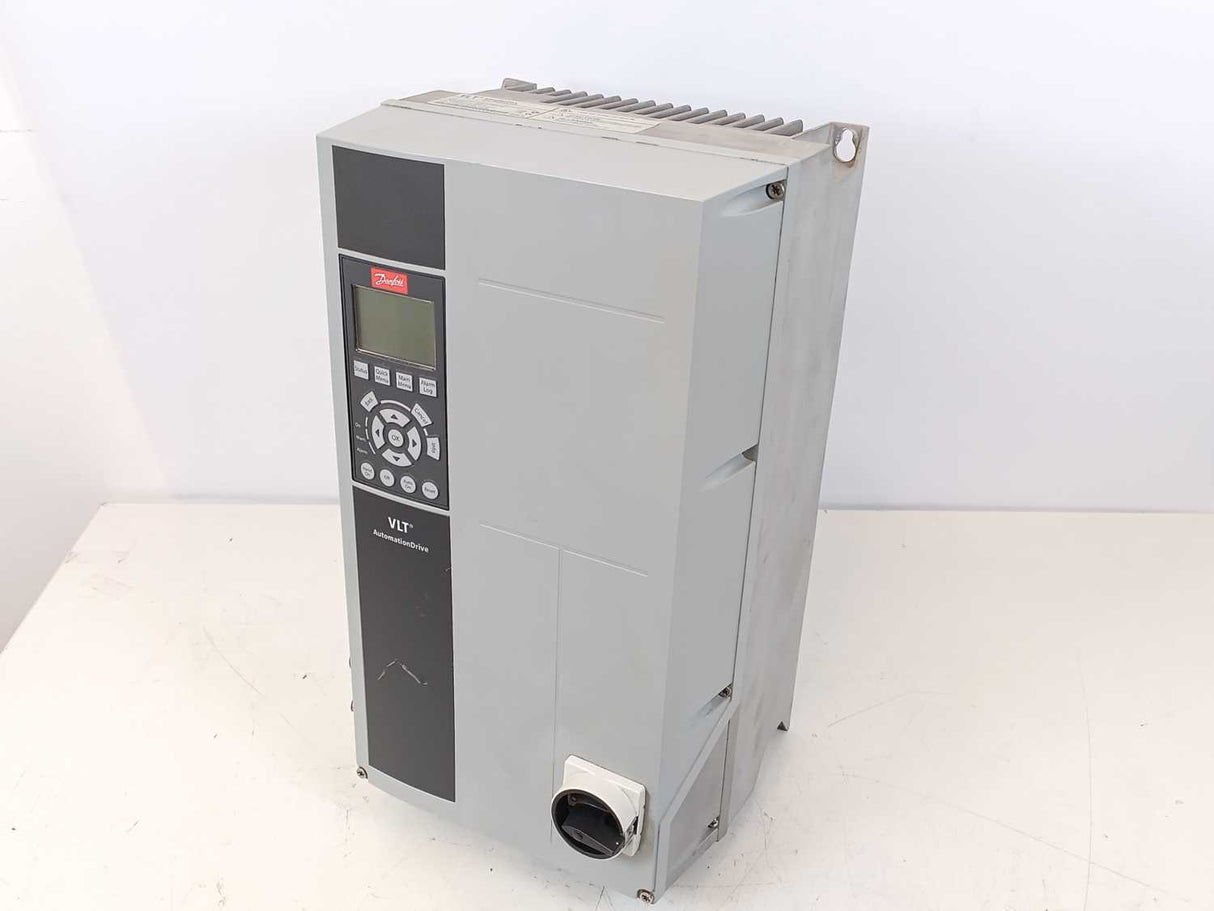 Danfoss FC-302P5K5T5E55H1BGX1OXS021XA0BXCXXXXD0 VLT 5,5kW 134G7619
