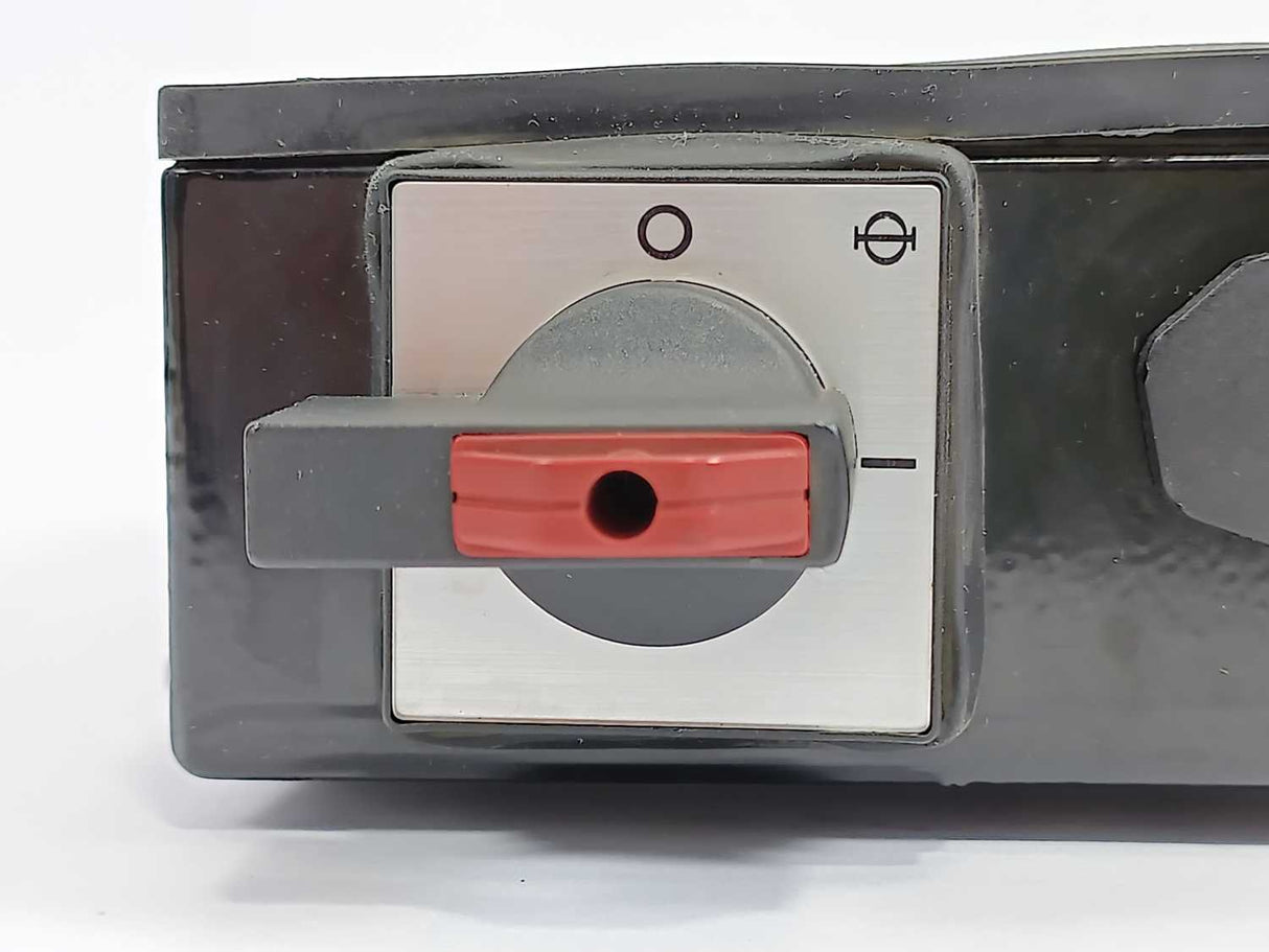 Danfoss 175X0210 VLT Frequency Converter FCD315PT4P66EBR1D0F12T00C0