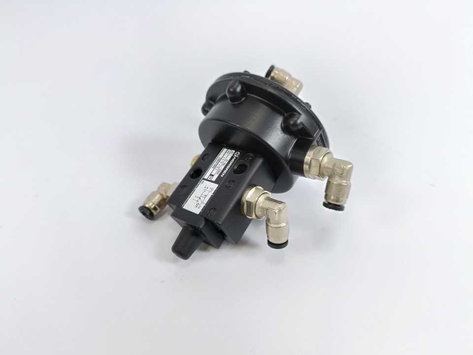 NORGREN 03037002 G 03 Series Pneumatic Solenoid/Pilot Valve. 3/2-way, NC.
