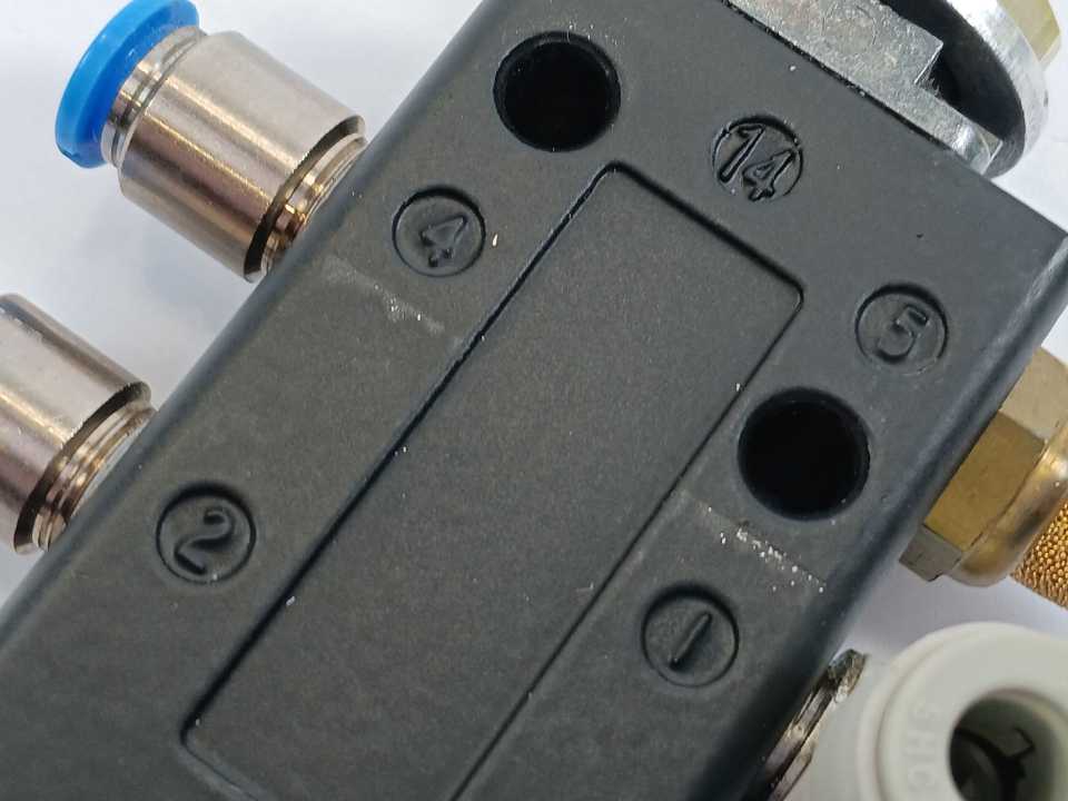 NORGREN X3044302 Super X Series, 5/2-Way Spool Pneumatic Valve