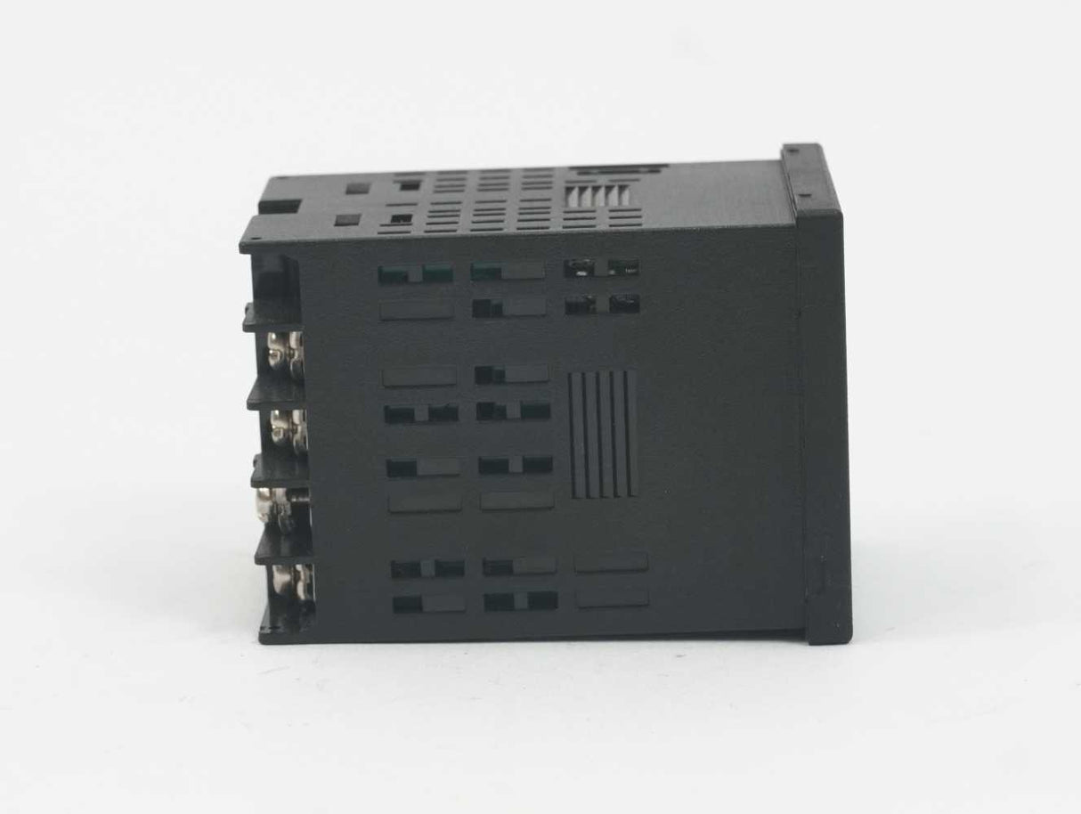 OMRON E5CB-Q1P AC100-240 Panel-Mount PID Digital Temperature Controller