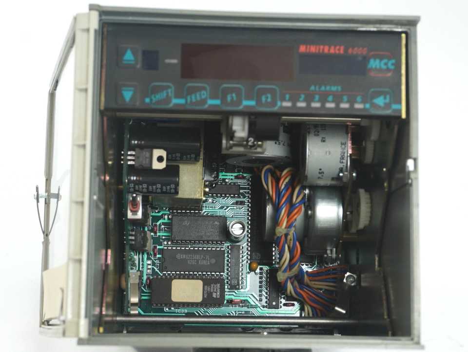 MCC Minitrace 6100 Multi-Channel Temperature / Process Recorder