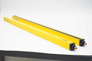 SICK 1046174/1046175 C2000 Industrial Safety Light Curtain, Sender and Receiver