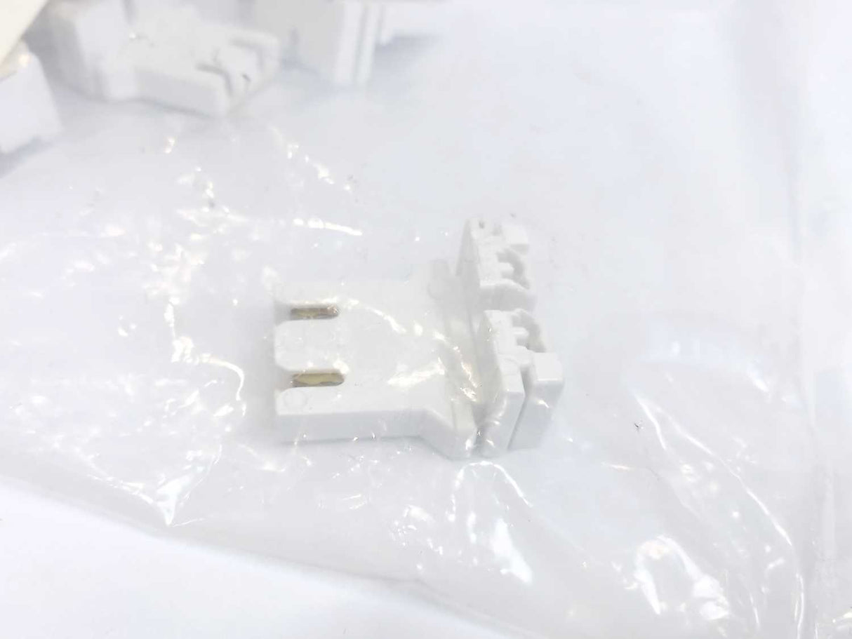 Leviton 080-13180-U Electronic Discharge Lampholders, Batch of 20 pcs.