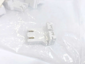 Leviton 080-13180-U Electronic Discharge Lampholders, Batch of 20 pcs.