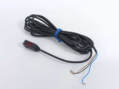OMRON E3T-SR23 Photoelectric Switch, 2m cable, 12-24 V DC