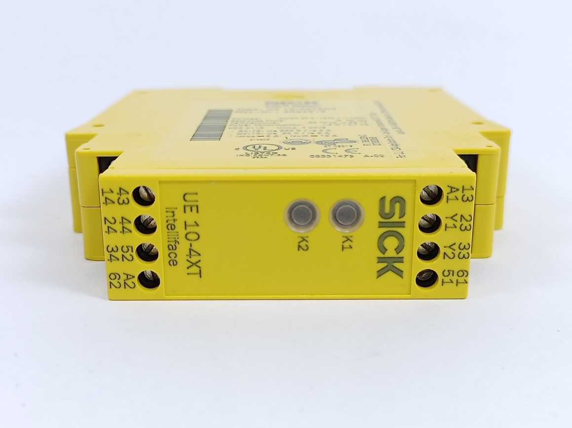 SICK 6024919 UE10-4XT2D2 Safety Relay
