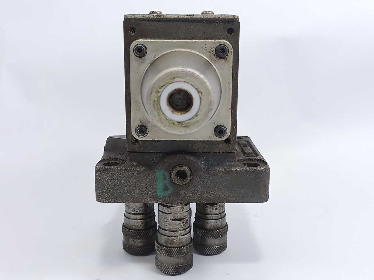 Rexroth 4 WP 10 E10 Directional Valve w/ 4x Bruning SM-251-BSP-F
