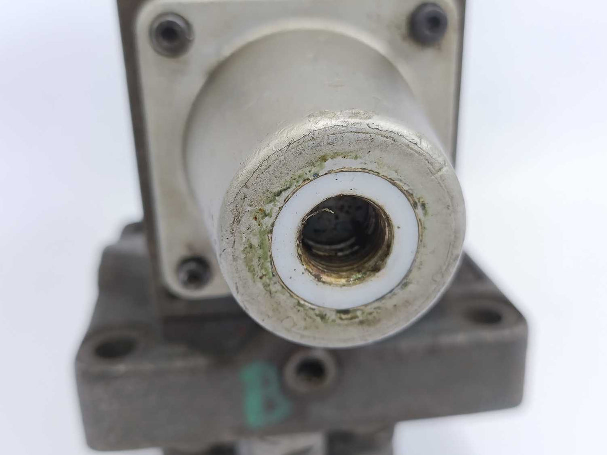 Rexroth 4 WP 10 E10 Directional Valve w/ 4x Bruning SM-251-BSP-F