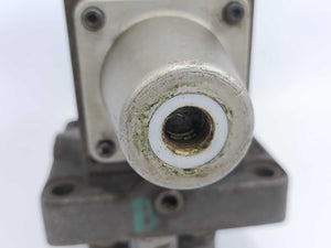 Rexroth 4 WP 10 E10 Directional Valve w/ 4x Bruning SM-251-BSP-F