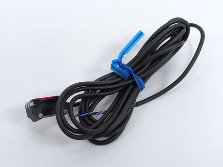 OMRON E3T-SR43-C Photoelectric Switch, 2m Cable, 12-24 V DC