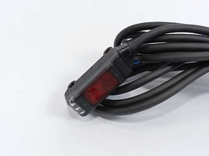 OMRON E3T-SR43-C Photoelectric Switch, 2m Cable, 12-24 V DC