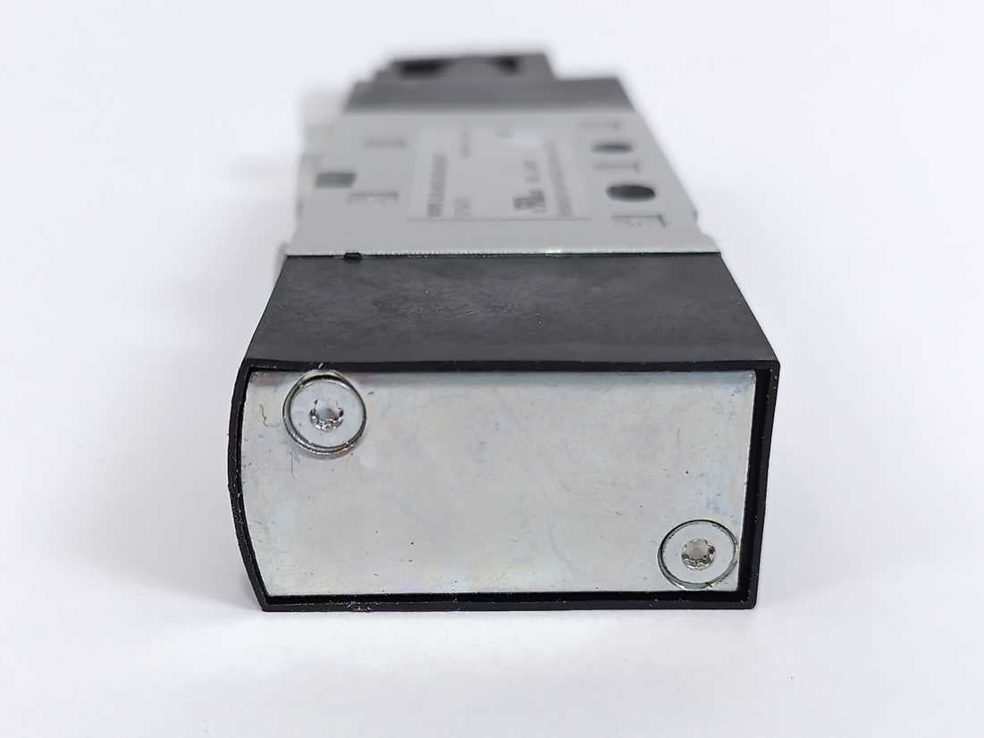 Festo 575675 VUVS-L20-M52-AZD-G18-F7 Solenoid Valve