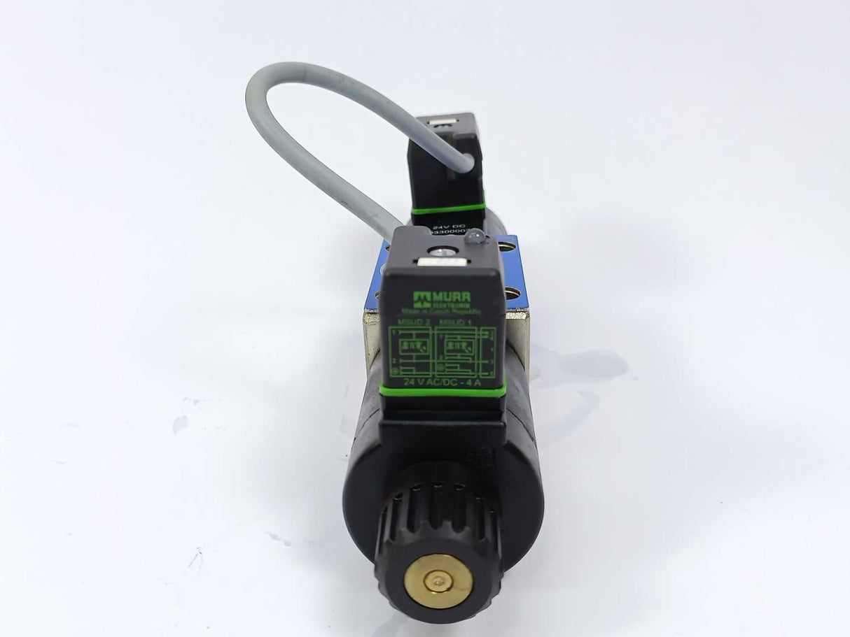Bosch / Rexroth R933003799 4/3-4/2 Directional Valve With Solenoid Actuation