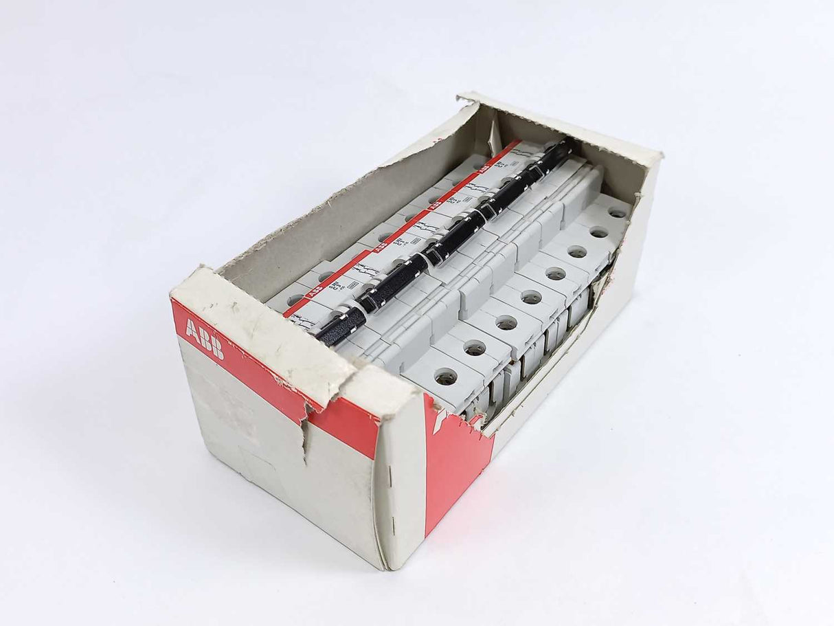 ABB S262 C25 Circuit Breaker, Batch of 5 pcs