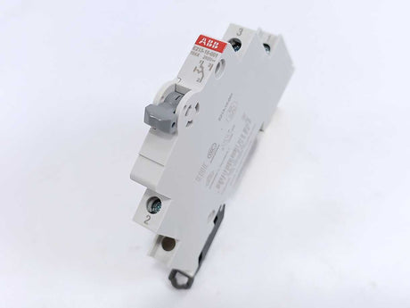 ABB 2CCA703040R0001 E213-16-001 Change over Switch, 16 A, Batch of 10 pcs.
