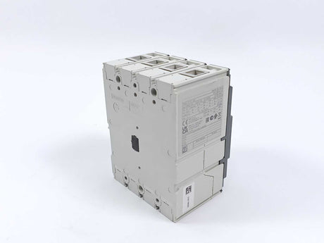 ABB 1SDA067440R1 XT1S 160 TMD 63-630 4p F F Circuit Breaker