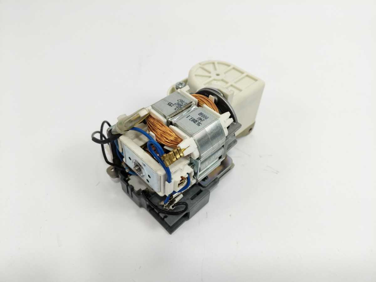 ABB 1SDA062113R1 Geared Motor Device T7M-X1 24...30Vac/dc