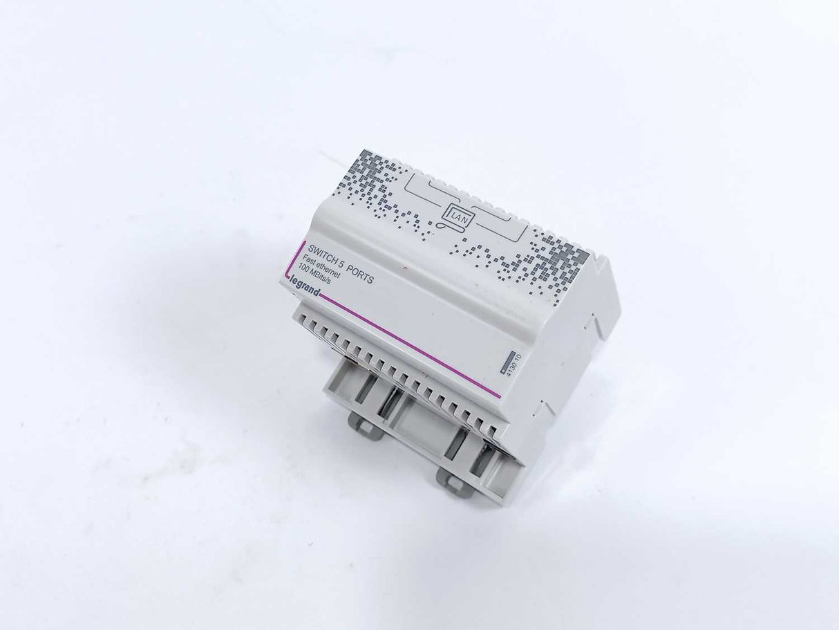 Legrand 413010 Switch 5 Ports Fast Ethernet 100 MBits/s