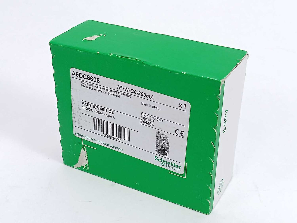 Schneider Electric A9DC8606 RCBo iCV40H 1PN C 6A 300mA w/ Overcurrent Protection