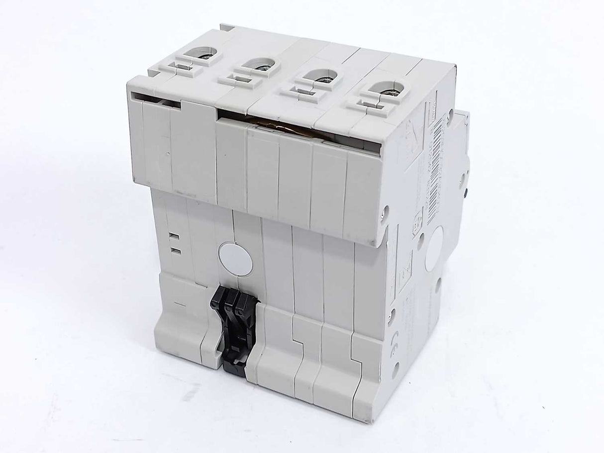 ABB 2CSR256140R1324 DS203NC C32 A30 Circuit Breaker