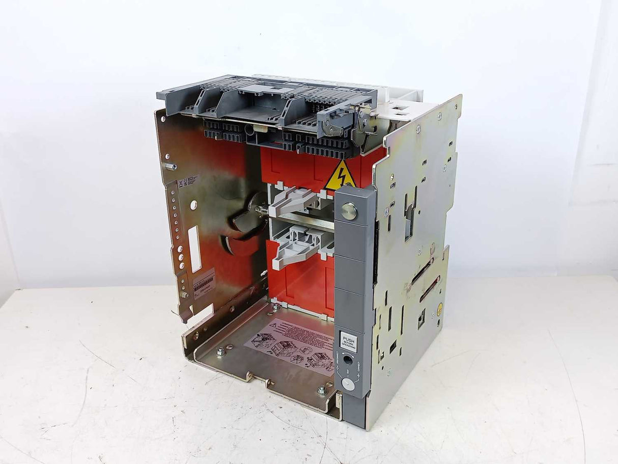 ABB 1SDA104703R1 XT7-XT7M W FP 3p HR IEC/UL