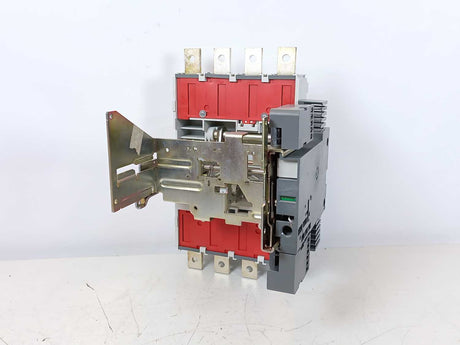 ABB 1SDA104693R1 XT5 W FP 630A 4p EF EF IEC/UL Fixed Part Withdrawable