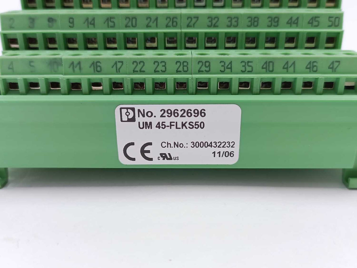 Phoenix Contact 2962696 UM 45-FLKS50 - Termination Board