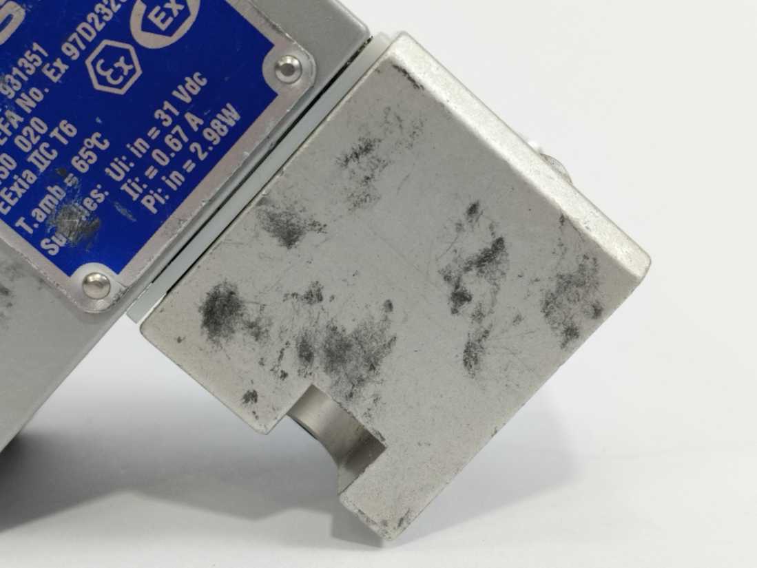 Festo 184103 MGXIAH-3/2-0.8-24DC Solenoid Valve