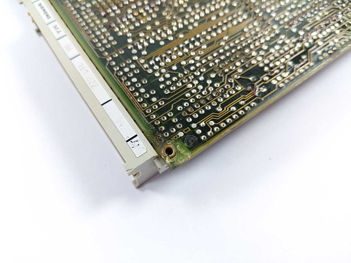 Siemens 6AB6 136-0AA Circuit Board E89100-B1689-C1-B