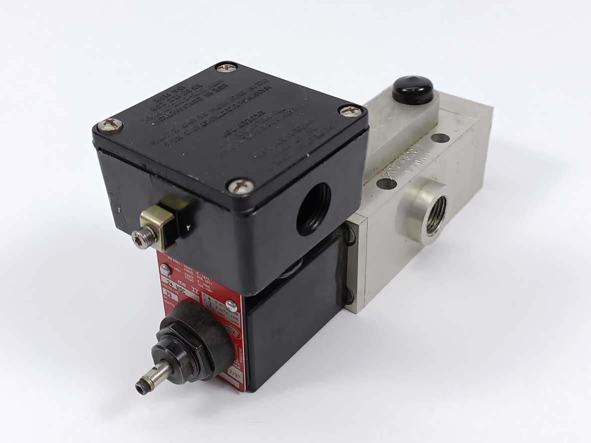 G.W. Lisk Co. D14-157PD-139D Solenoid Operated w/ AFV 01C EGT V7044 Manifold