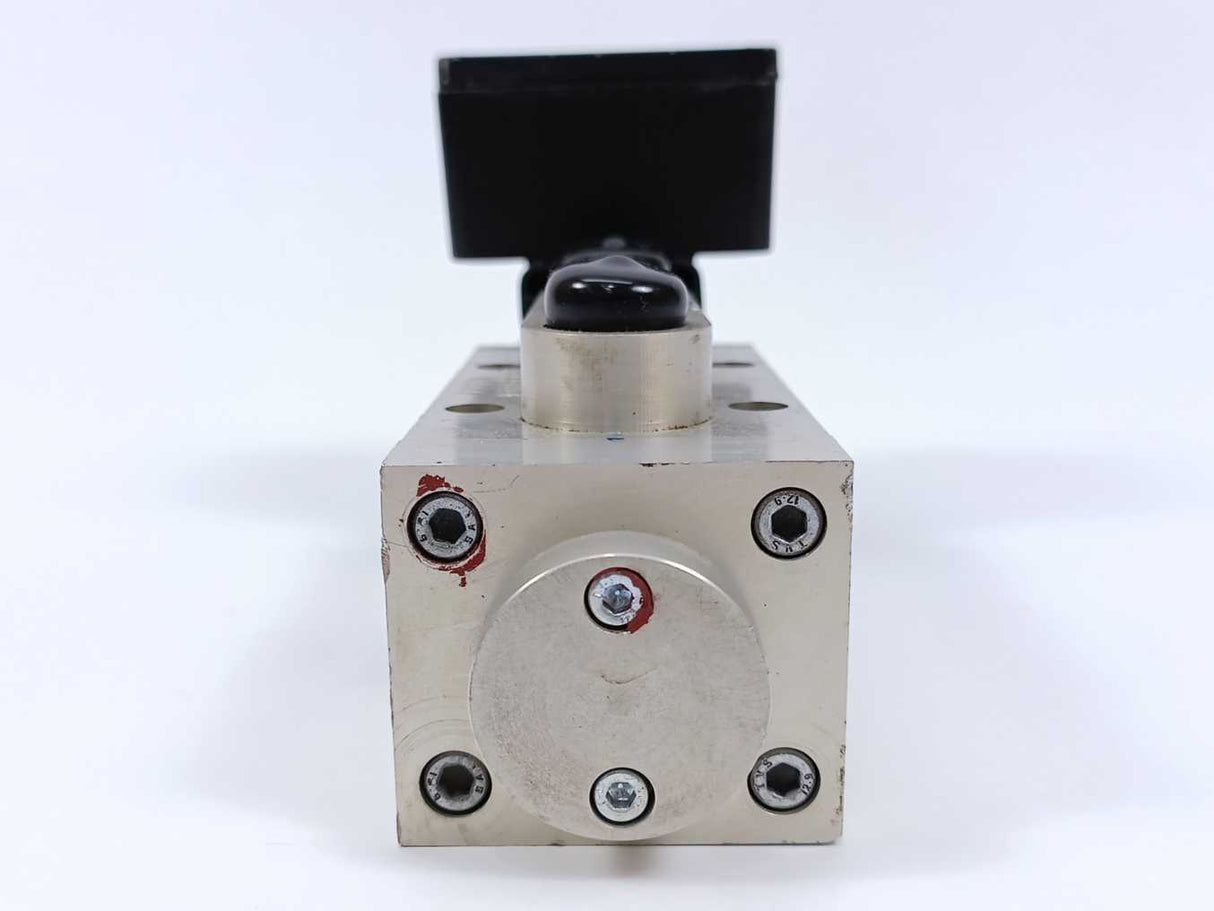 G.W. Lisk Co. D14-157PD-139D Solenoid Operated w/ AFV 01C EGT V7044 Manifold