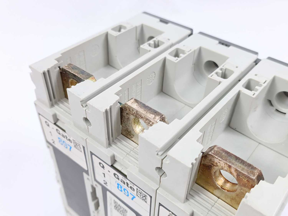 ABB 1SDA100425R1 Circuit Breaker XT5S 630 Ekip Dip LS/I In=630 3p F F , Not used